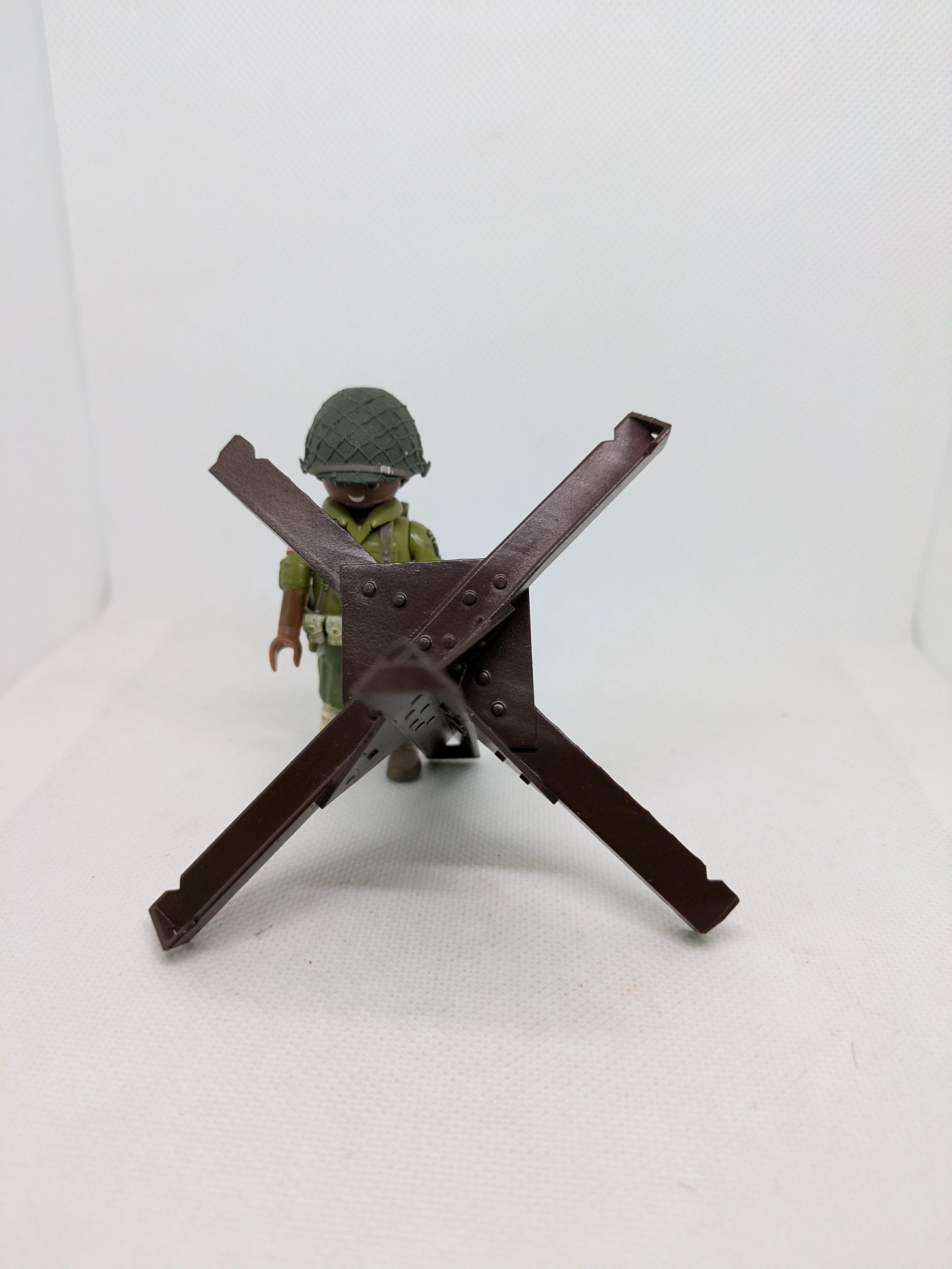 Custom Playmobil WW2 - Hérisson Tchèque anti char peint N°404 - sans personnage