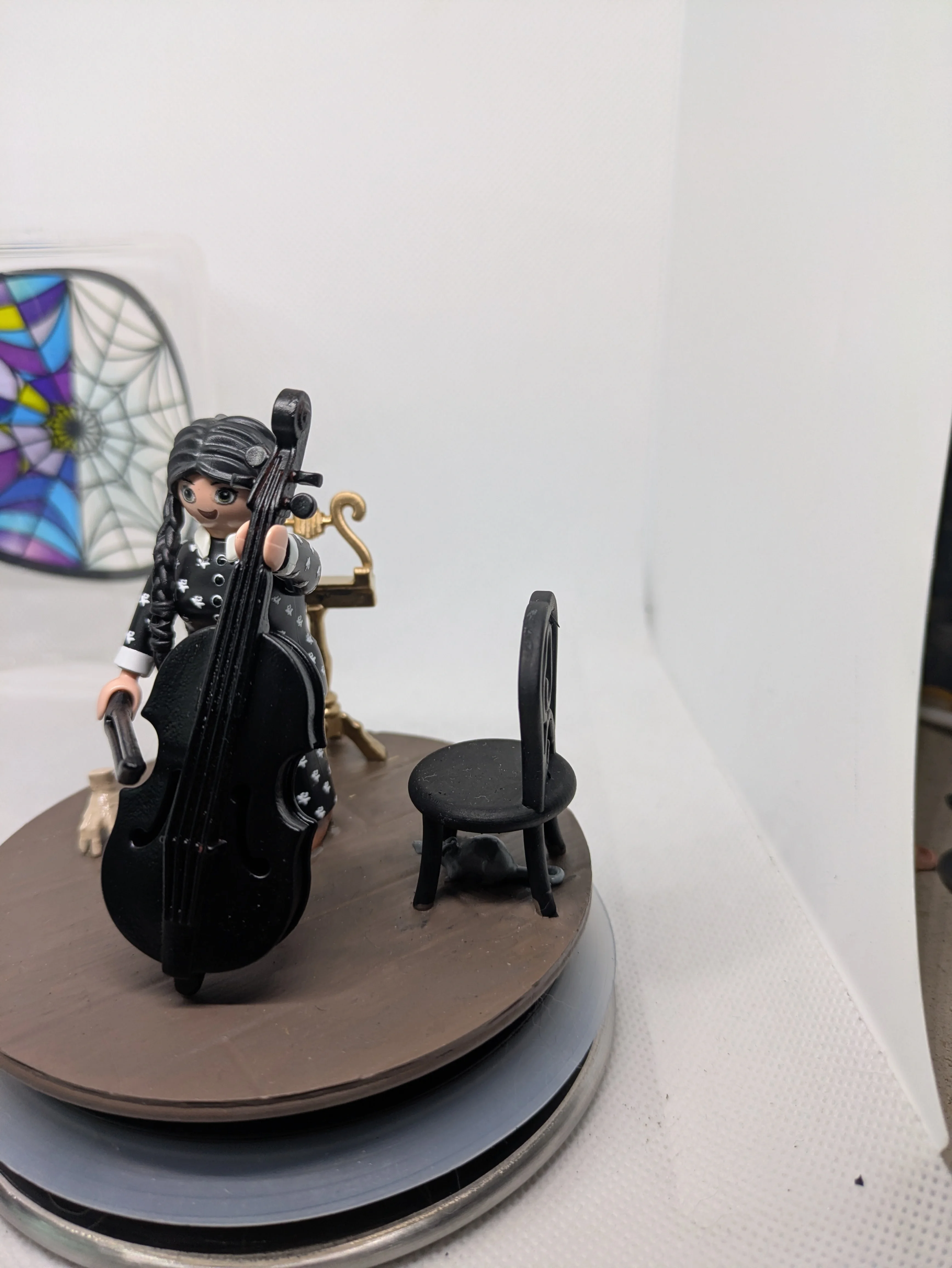 Accessoire compatible Playmobil - Présentoir en verre - Adams Mercredi N727