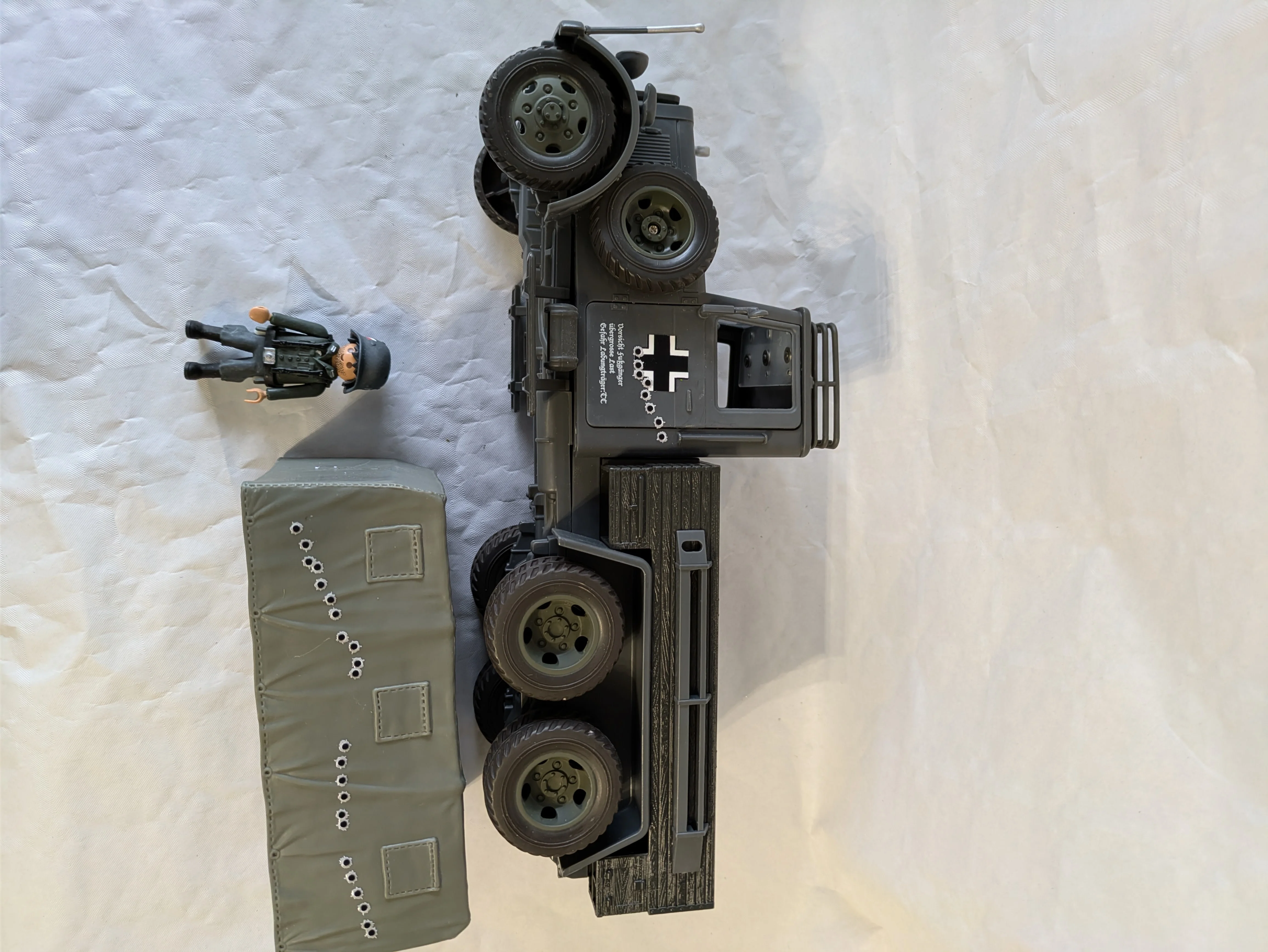 Accessoire playmobil WW2 - customisation camion Hasbro + 1 playmobil